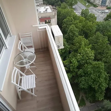 아파트 View 00-24 *